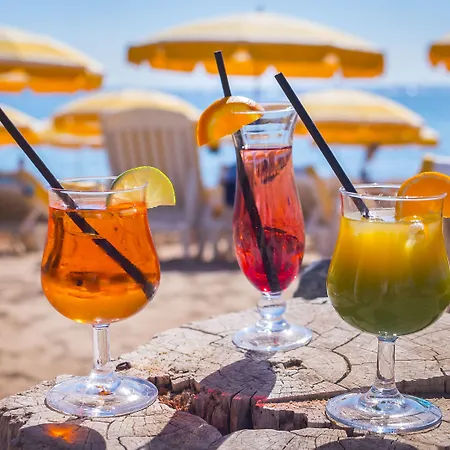 Club Oustal Del Mar